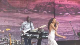 Video thumbnail of "Corinne Bailey Rae - Closer .... BST Hyde Park, July 2016... Lyrics"