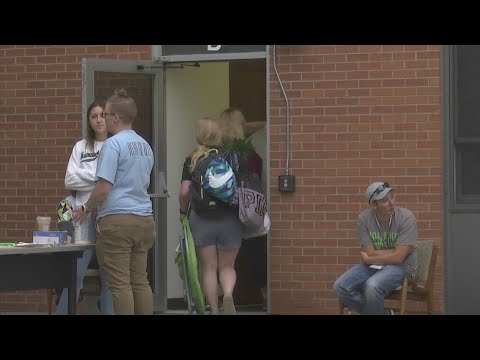 Bismarck State College students move in dorms