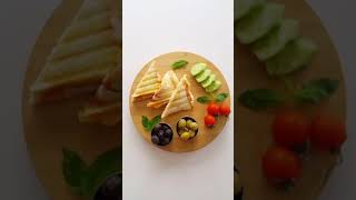 3 Peynirli Tost Tarifi