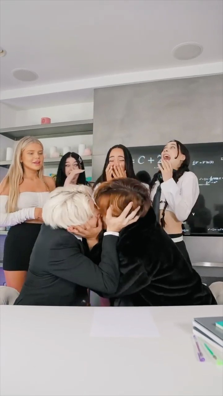 BEST KISSES of Gary Grey ?