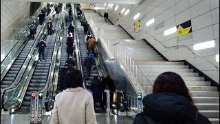 서울 수도권 전철 4호선 - 서울지하철 - 동작역 - Seoul Subway Line 4 - Dongjak Station (Please Like and Subscribe)