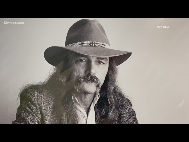 'Really befriended me': Former Allman Brothers Band member Chuck Leavell remembers Dickey Betts