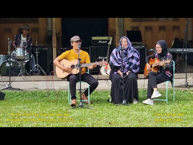 Menyambut musim petik by Danu Farhan dkk ( cover) class=