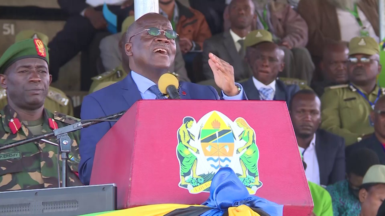 HOTUBA YA RAIS.DKT JOHN POMBE MAGUFULI KWA WANANCHI WA ARUSHA  KTK UWANJA WA SHEIKH AMRI ABEID