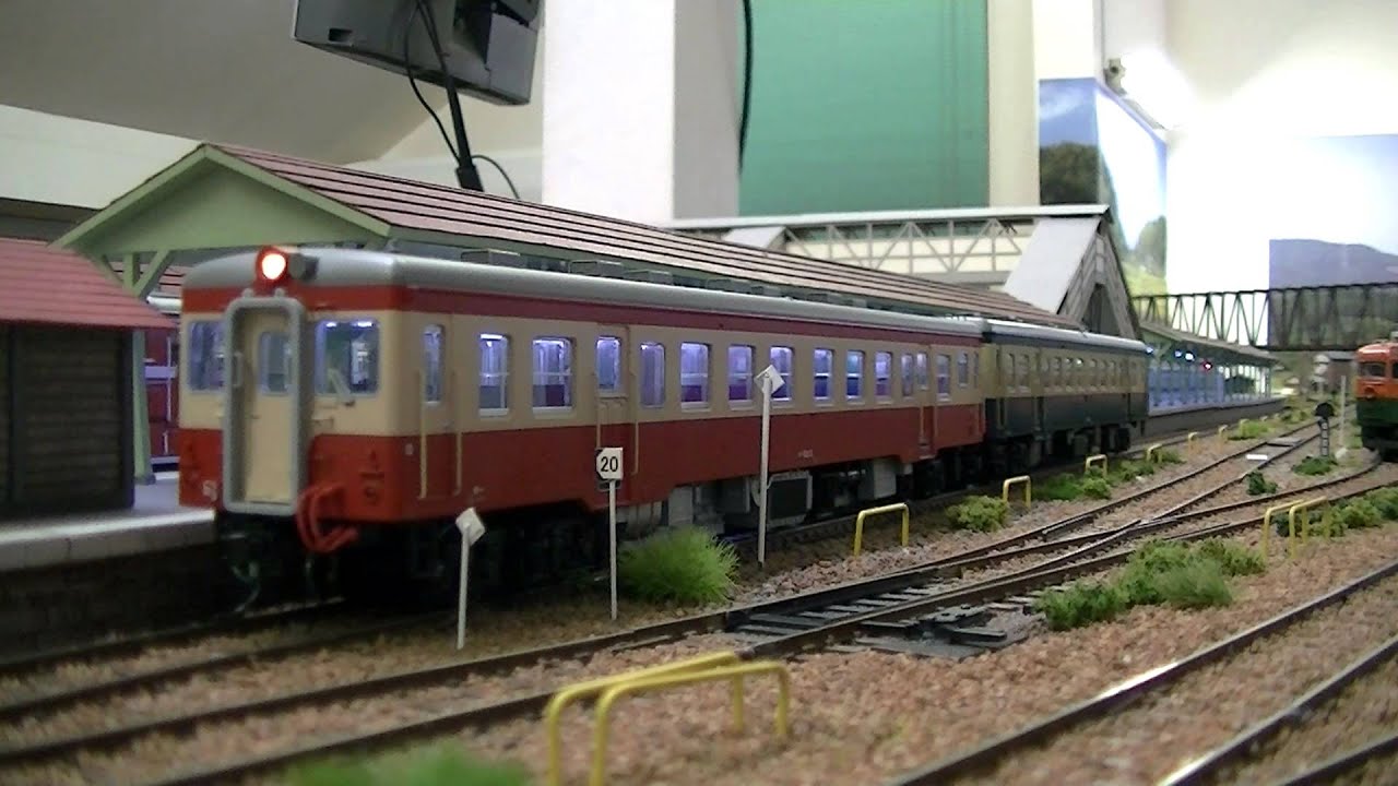 天賞堂カンタム「キハ52」駅到着編 - YouTube
