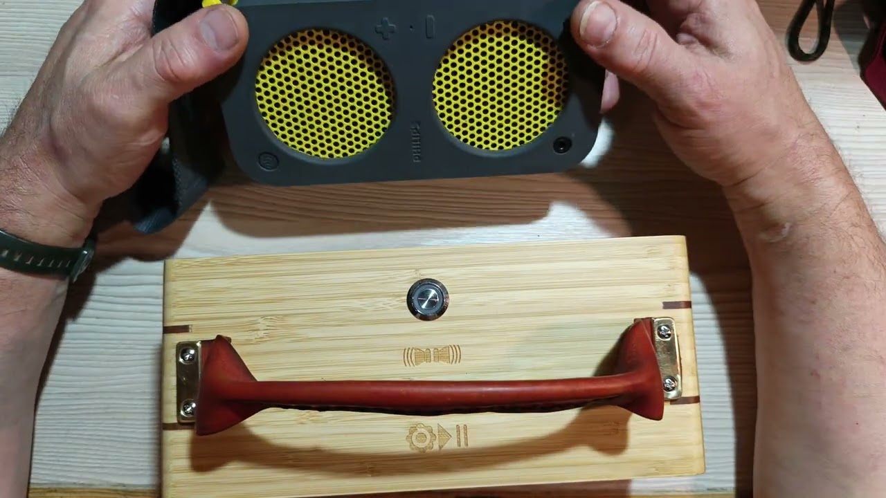 Блютуз-колонка из натурального бамбука. Супер, дёшево, но не факт, что вы её сможете купить)