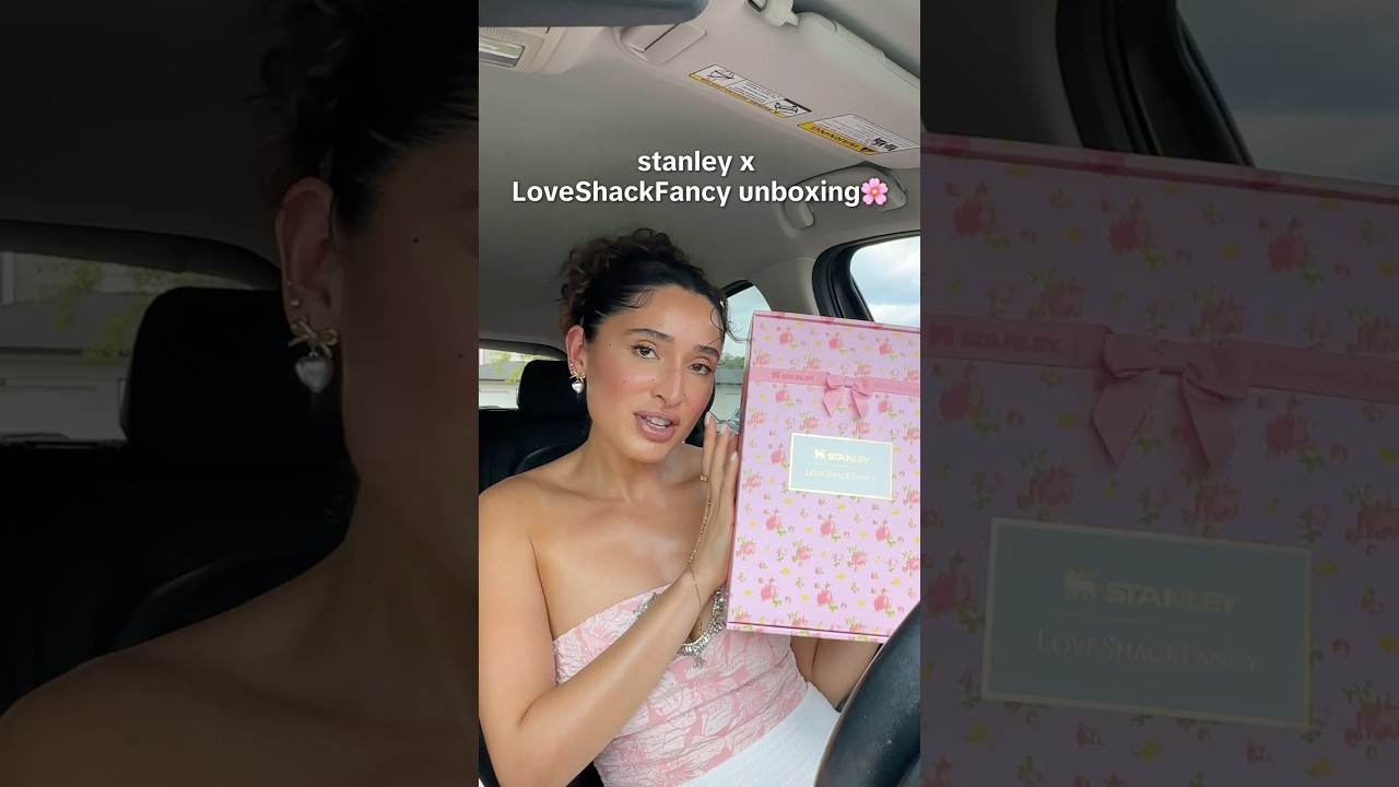 Are you shopping the collabs?!🎀 