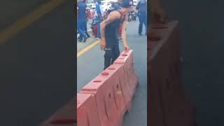 Tremendo accidente en la autopista Duarte frente a carrefour #ayuda #social