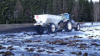 Tuhkakalkin Levitys Mustialan Luomutilalla 2021