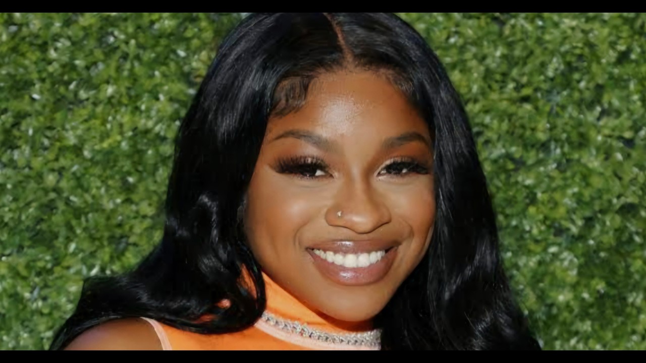 Lil Wayne's Daughter Reginae Defends Tha Carter 6 From Criticism