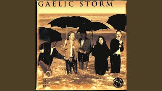 Video thumbnail of "Gaelic Storm - Bonnie Ship The Diamond/Tamlinn"