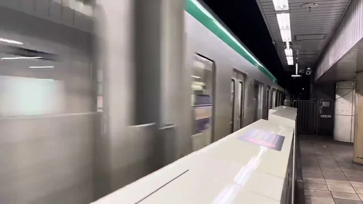 Tokyo Metro Chiyoda Line Set 16112F Departing C07 Kokkai-gijidomae Station