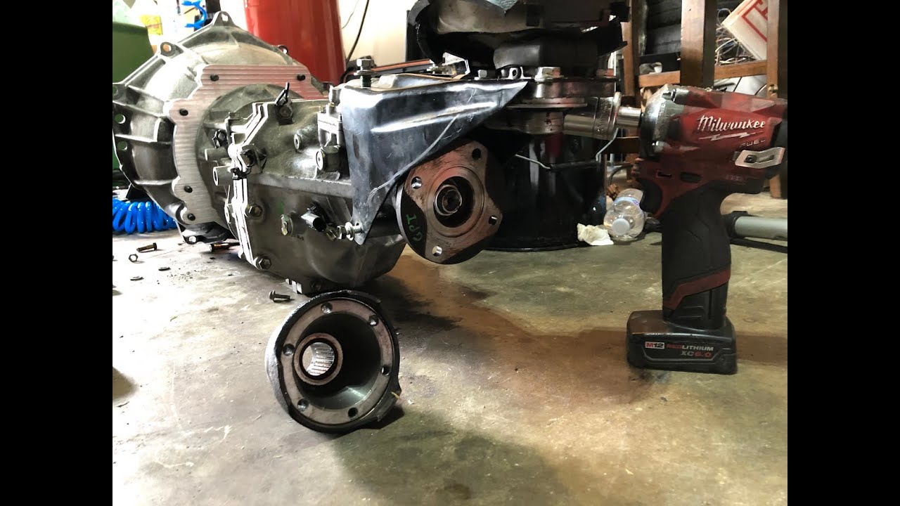 LS swap Pontiac Solstice AR5 transmission, flange swap. YouTube