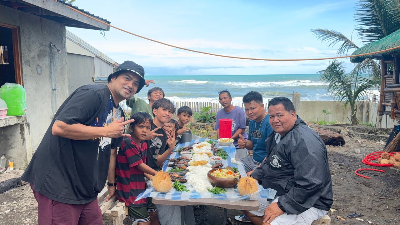 Nakaabang na ang tubig para sa swimming pool,inayos ni bayaw kasama si Tatay ding. 