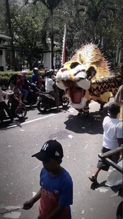 BARONGAN PADEPOKAN LORO ATI MARAH #barongandemak #PadepokanLoroAti#barongan #shorts#baronganBesar