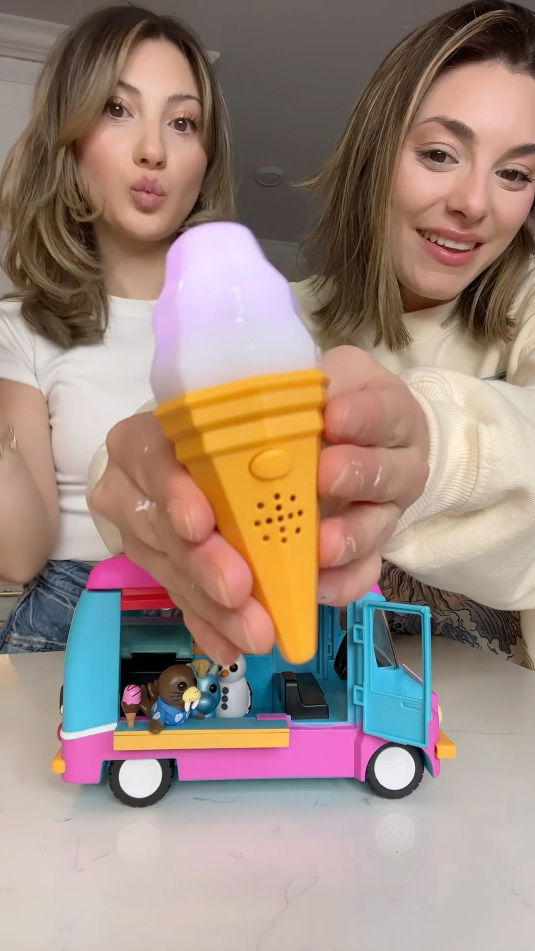 Adopt Me icecream truck is so chill❄️ We love the icecream cone! ? #adoptme