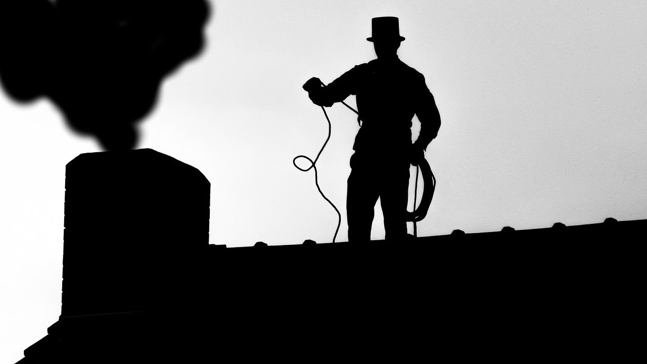 Чистка дымохода от сажи вручную - YouTube