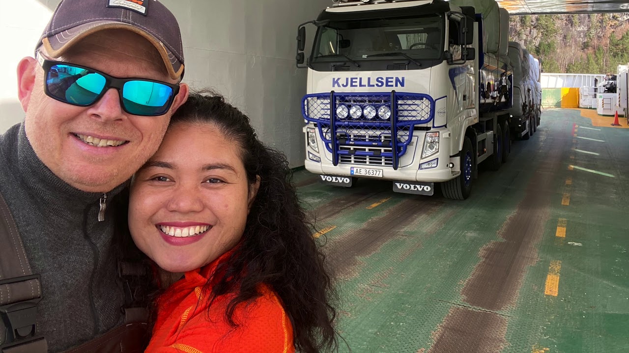 On the way from Malmefjord to Norddal with round bales of grass in Norway 🇳🇴