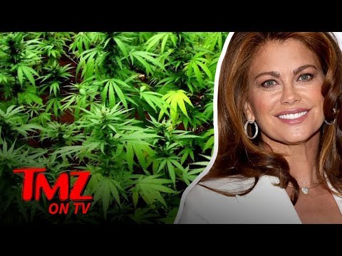 Supermodel Wants To Bring CBD To The NFL | TMZ TV