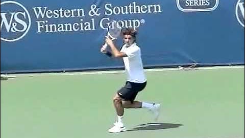 Roger Federer - Forehand on the Run - Super Slow Motion