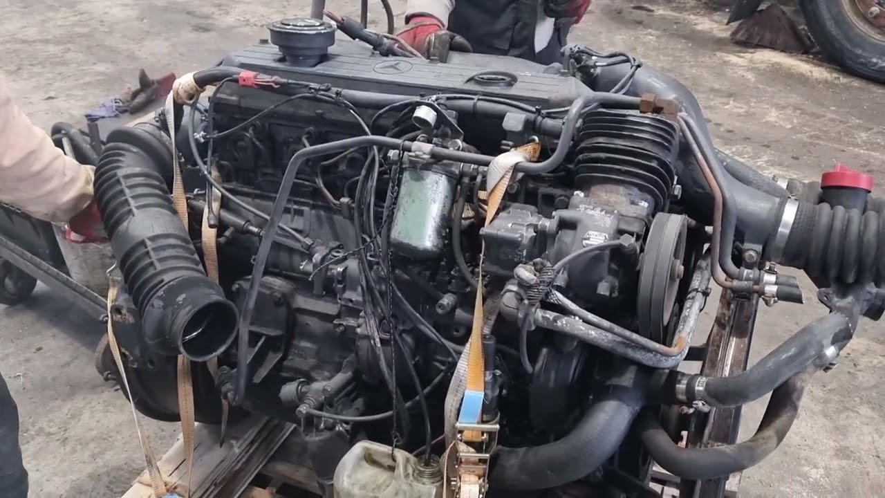 MERCEDES OM366 ENGINE (200HP)