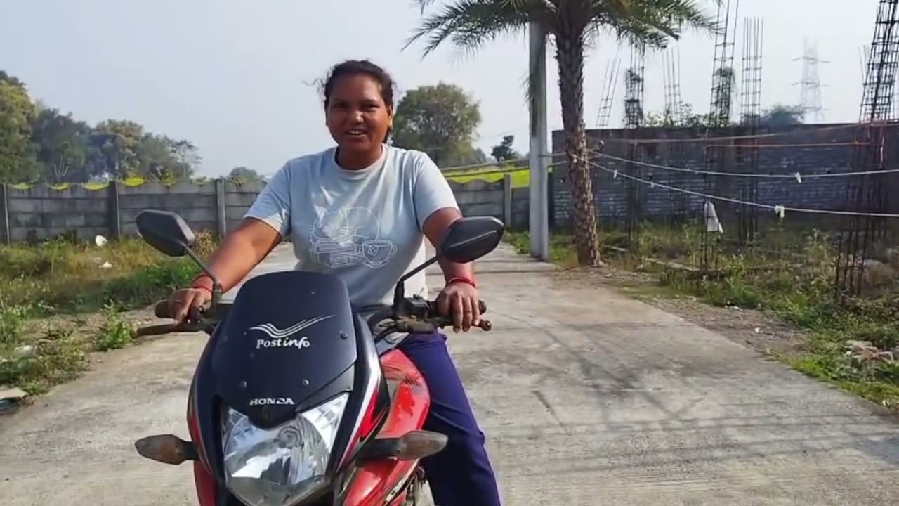 #ride after so many days on bike #viralvideo#subscribe @Vineeta100k 
