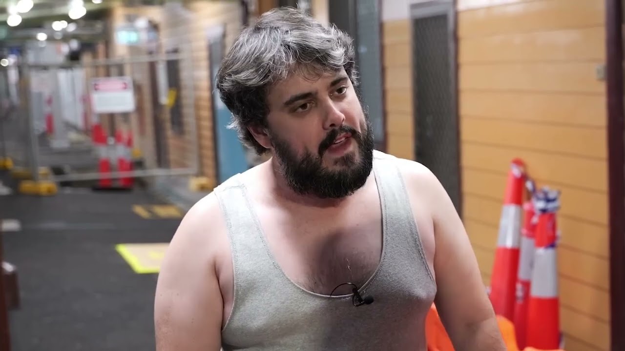 (Live-Action) Damo and Darren 1 - "Ciggie Butt Brain"