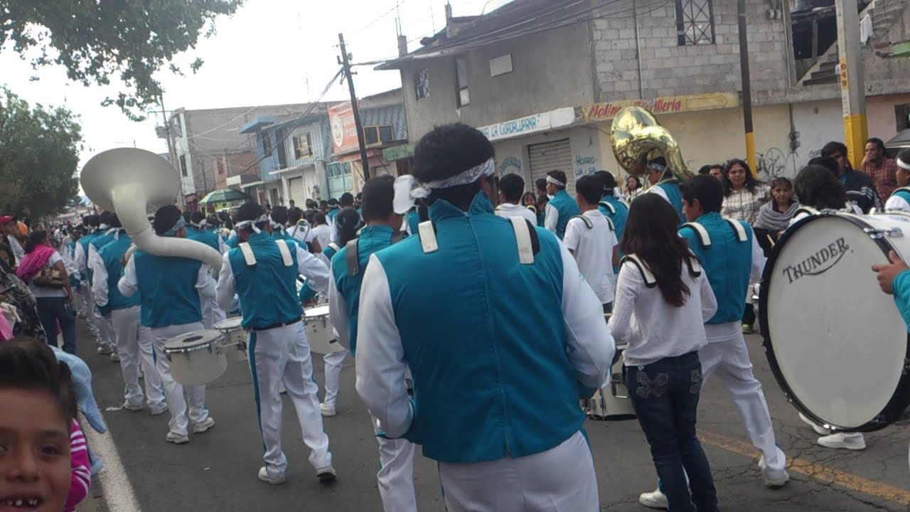 Pre desfile de feria calpulalpan 2014