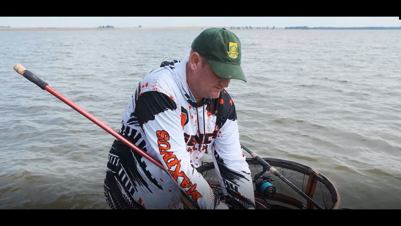 Barend van Legacy Series deel sy wenke by die bekende Vaaldam oewer Leeuplaas, waar hy onlangs by die Suid-Afrikaanse Oewer kampioenskappe in die Premier A 2026, die meeste vis oor die 3 dae gevang het, wat hom algeheel 3rd plek gegee het. Die Vrystaat A span het ook die goue medalje vir die 10de keer in 11 jaar, 🏆 verwerf.