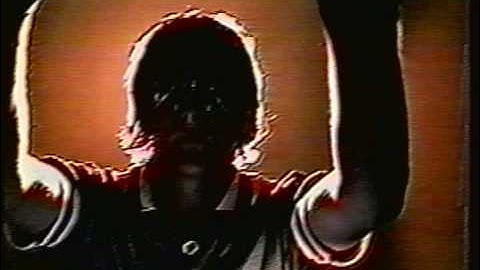 Glide band performing Wondergirl music video