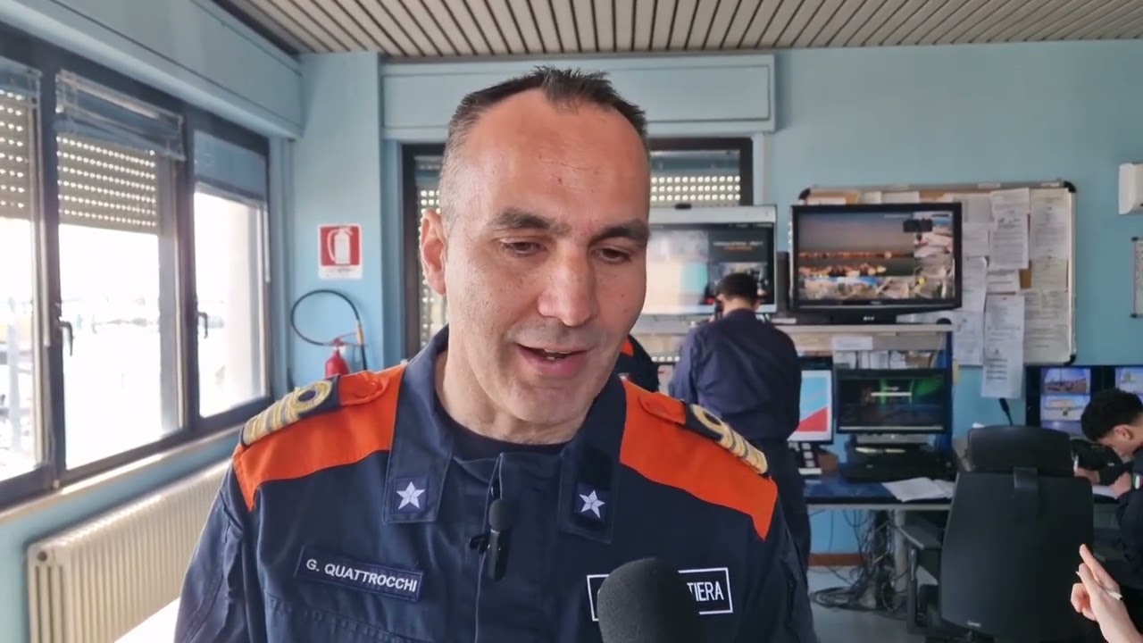 Emergenza in mare, esercitazione della Guardia costiera sambenedettese 