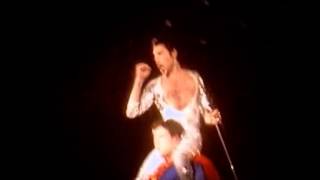 Queen - Live In London 12 22 1979 (8mm SNIPPET)