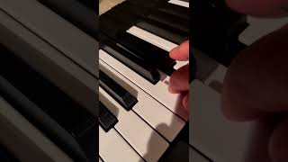 How to create a crescendo with 8 synthesizers tuned at 852 Hz! #novation #bassstation2 #ensoniq