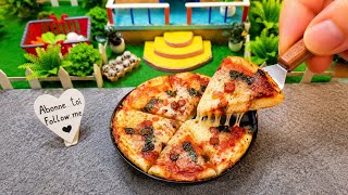 🍕 I Made a Tiny Pepperoni Pizza in a Mini Kitchen!