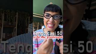Miro los pasillos de mi oficina y no veo mujeres de 55 o 60 años. Eso me hizo pensar.