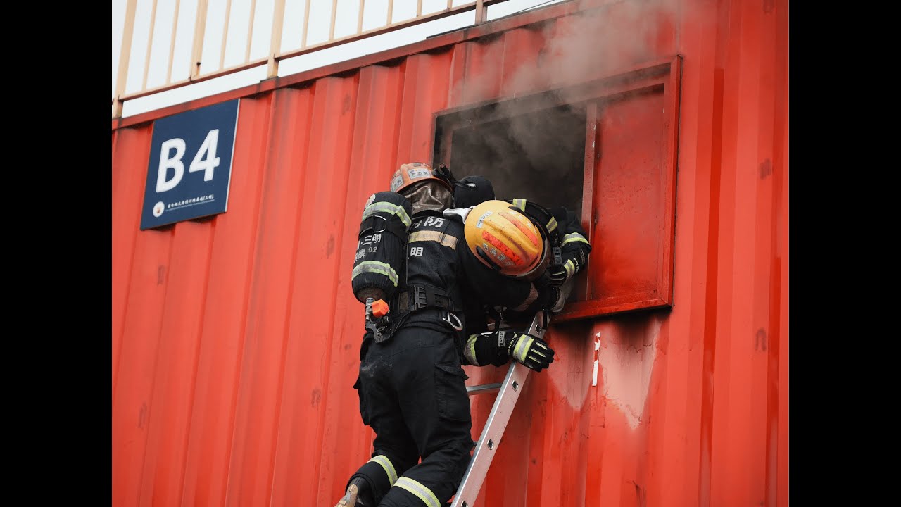 屋内進入のリアルな映像が撮れました