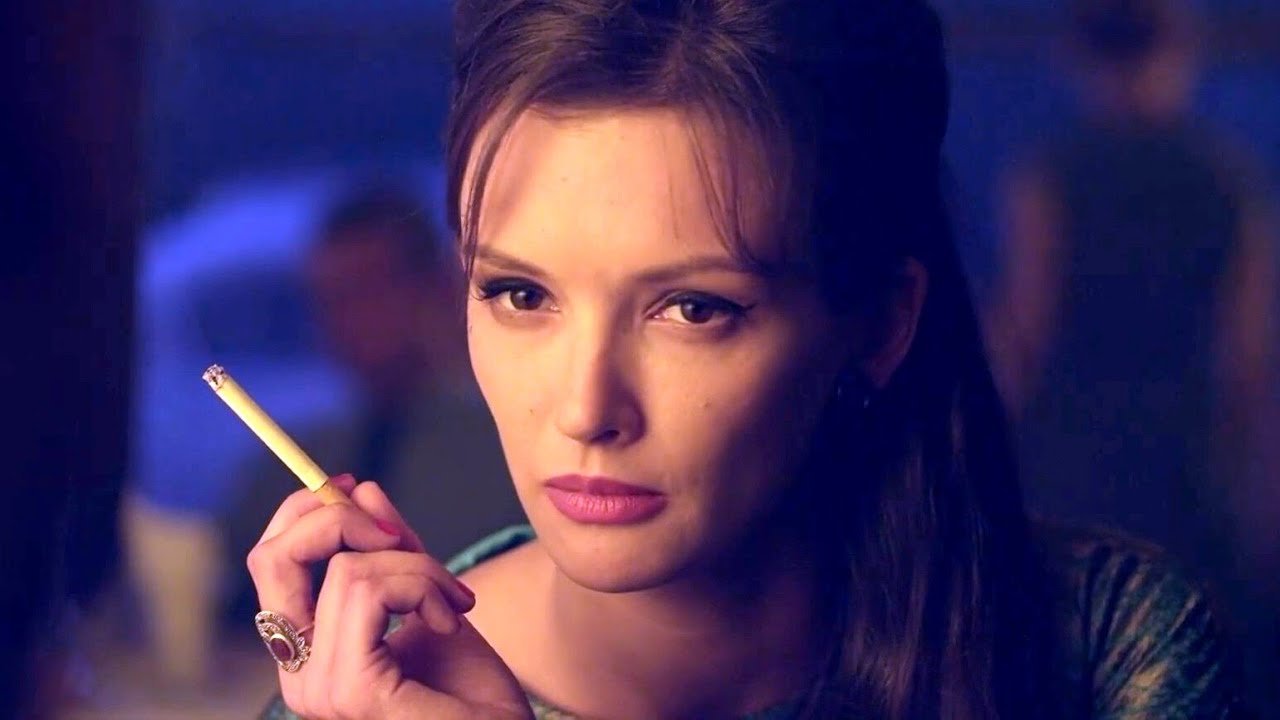 Onlayn tomosha qiling: Korporativ ziyofatda mast xotin sikildi