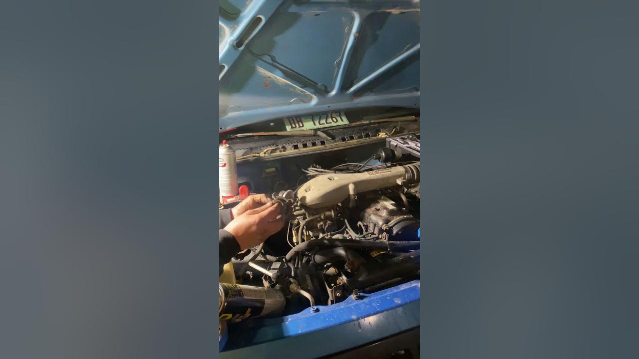 Geo tracker 1990 EGR VALVE air valve cleaning YouTube