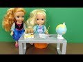 Weekend Homework ! Elsa and Anna toddlers - Morning routine - someone wakes up late