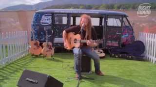 Newton Faulkner - Teardrops - exclusively for OFF GUARD GIGS - Live at RockNess 2013