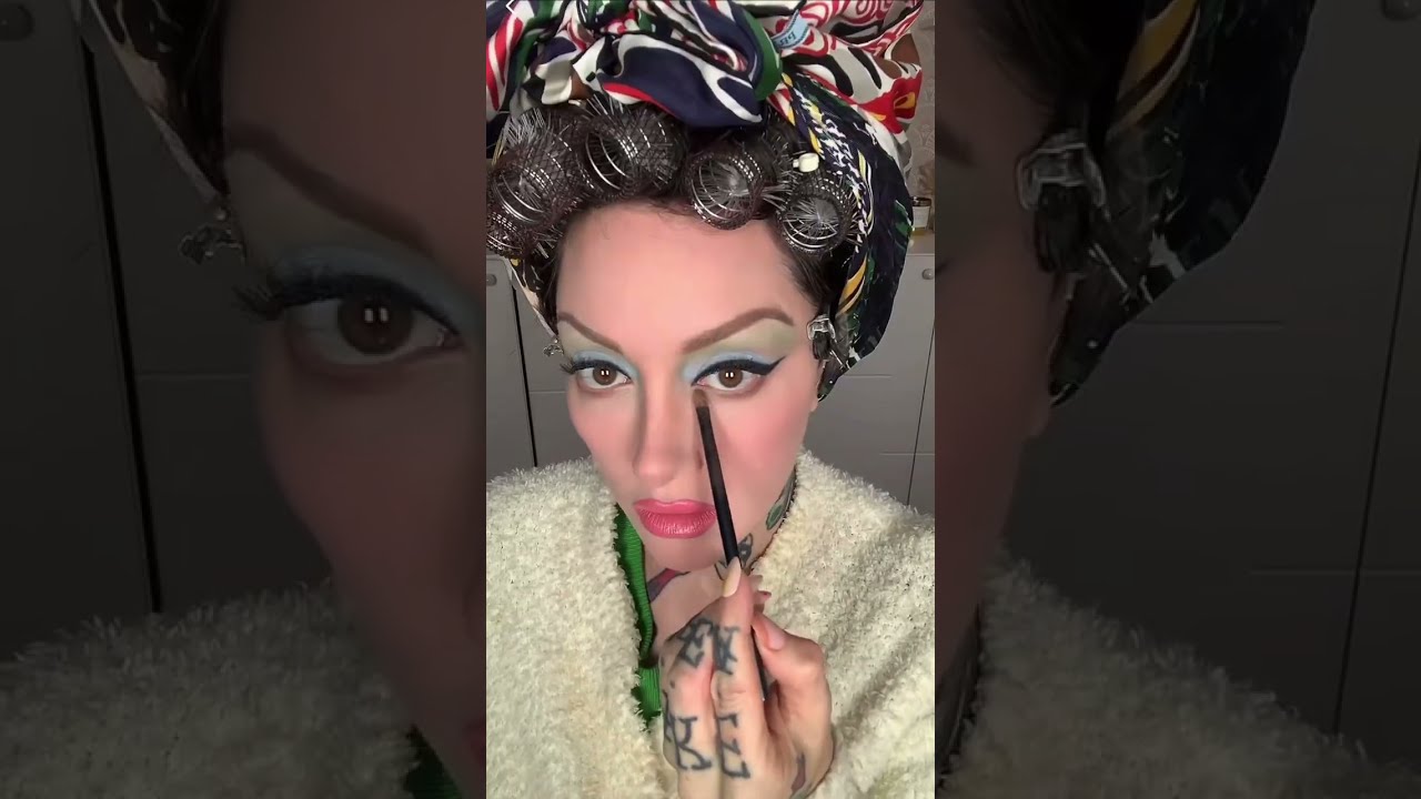 Expired We Don T Know Her 1960 S Eyeshadows Are Better Than Some Today Eyeshadow 1960s