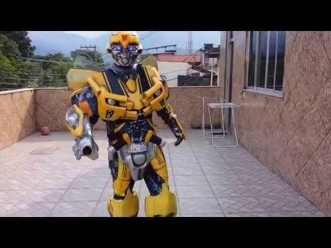 Personagem Vivo - Transformers - Bumblebee