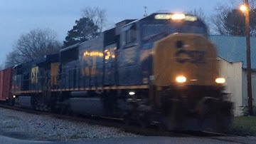 CSX 4565 with a Nice K5LA Leads CSX Q647 - 3-21-22