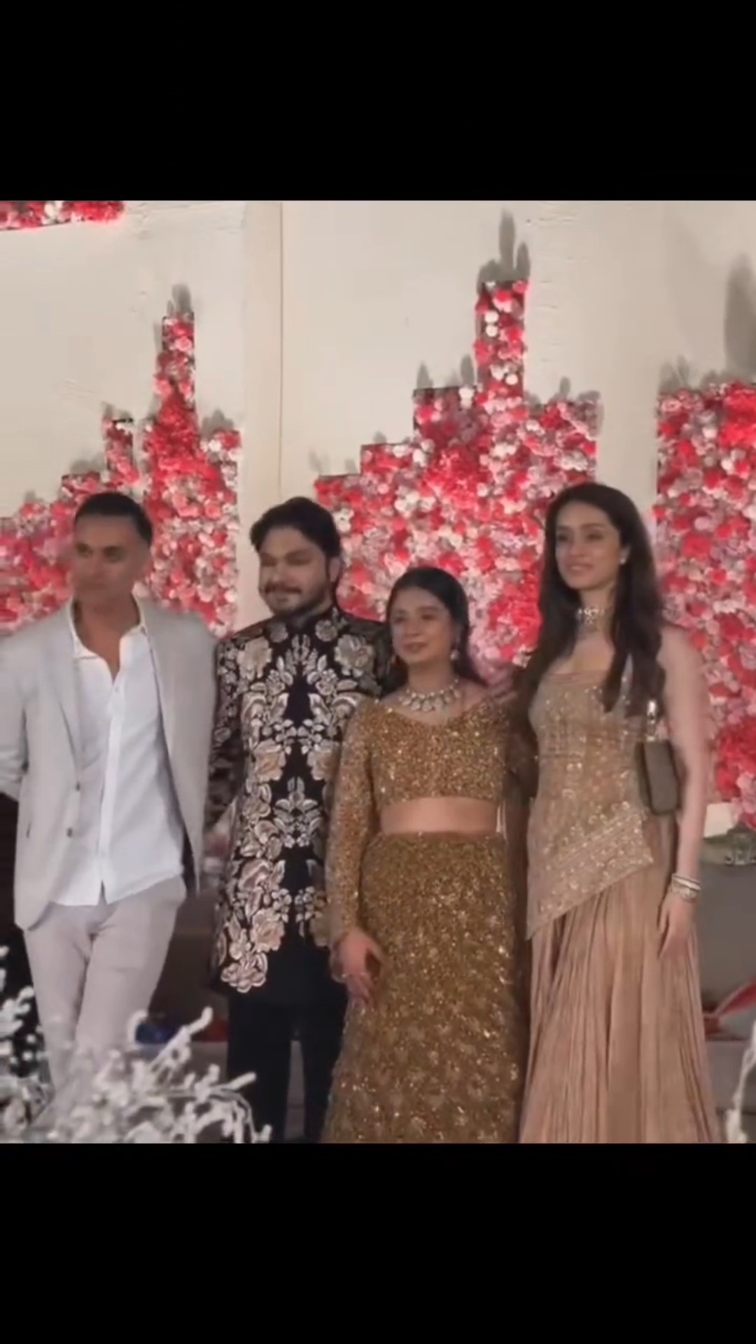 Shraddha Kapoor ATTENDS a wedding with rumoured bf Rahul Mody ? #shraddhakapoor #shorts
