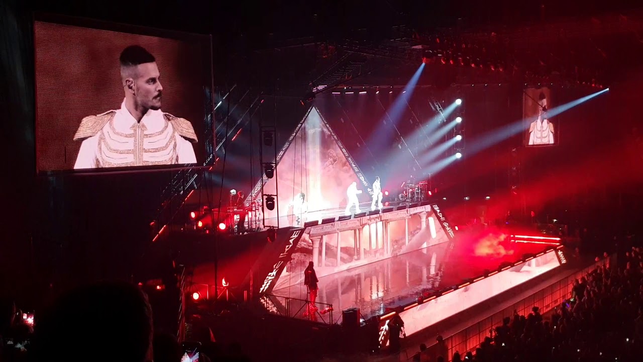 Pyramide tour de matt pokora