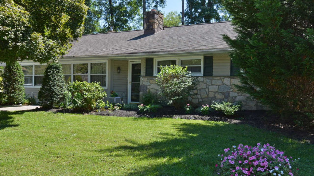 Property for sale - 516 Lakeside Drive, Exton, PA 19341