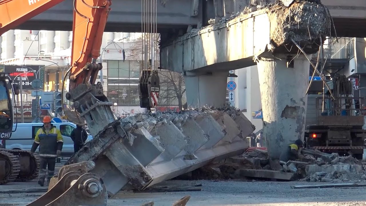 Видео обрушения моста