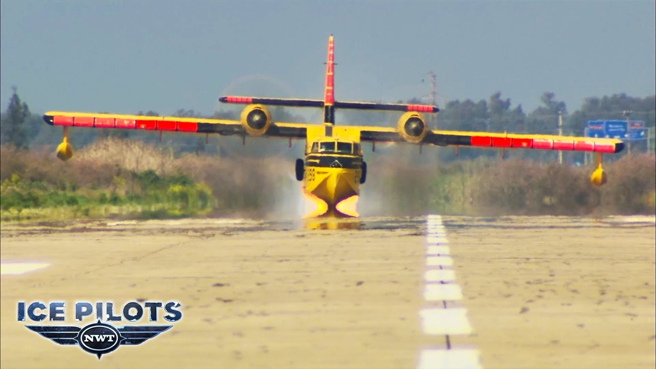 Worst Attempted Landing In Buffalo Airways History | S1 E11 FULL EPISODE | Ice Pilots