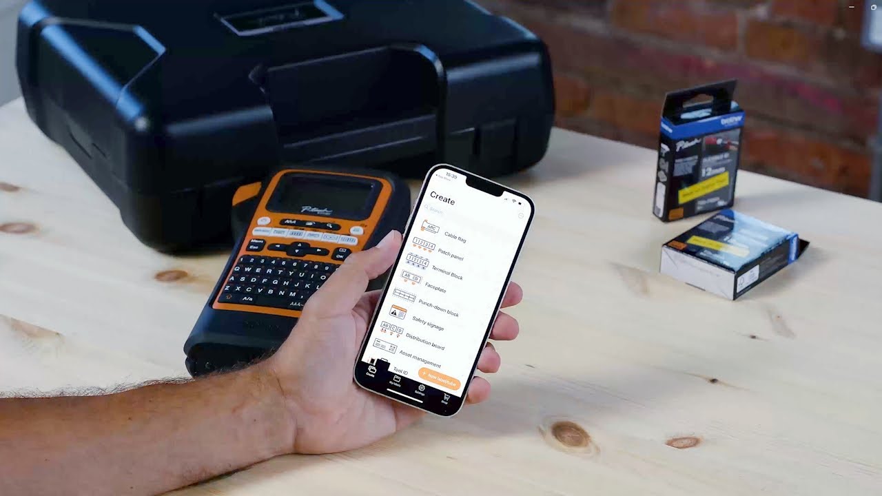 Brother PT-E310BT - How-to vidéo - Application Pro Label Tool - YouTube