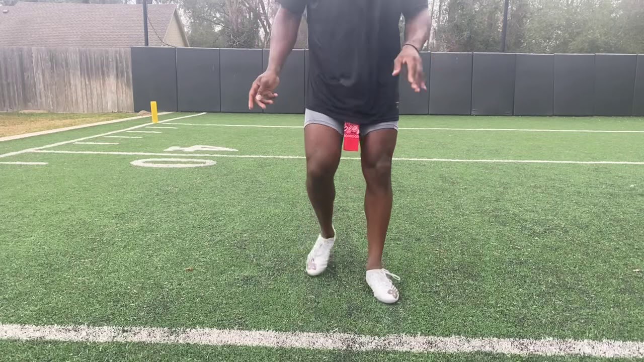 Trainer - Footwork King | Backpedaling: Teaching Defensive Backs to Run Backwards Fast.